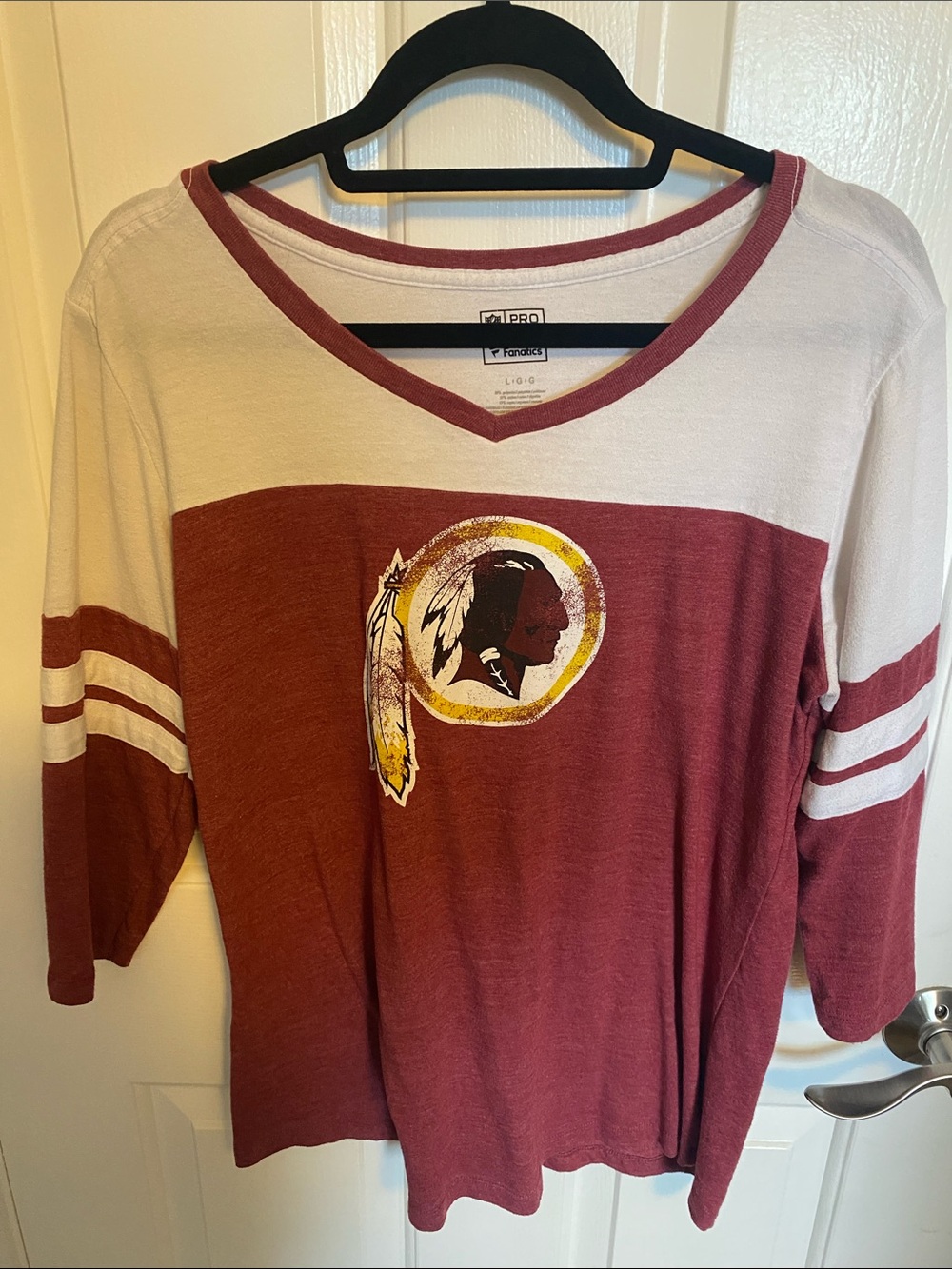 Woman’s Redskins Fanatics Burgundy & White V-Neck Football Sweatshirt